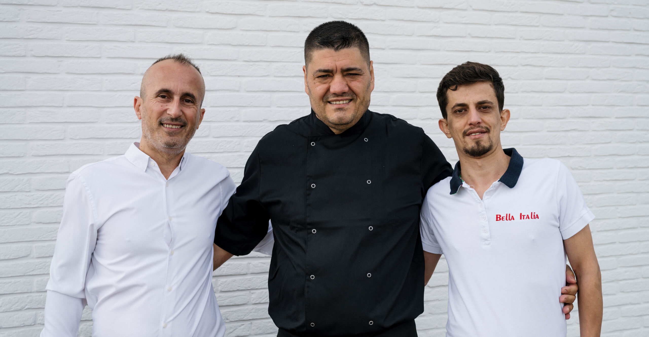 Het team van Restaurant Bella Italia te Zedelgem